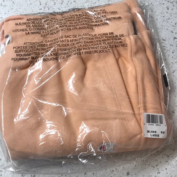 Champion Reverse Weave Women's Shorts Spring Apricot NWT - Picture 4 of 5